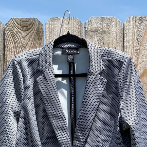Take 50% OFF- NYCC Clothing Gray Tailored Jacket, Size-L - Picture 3 of 8